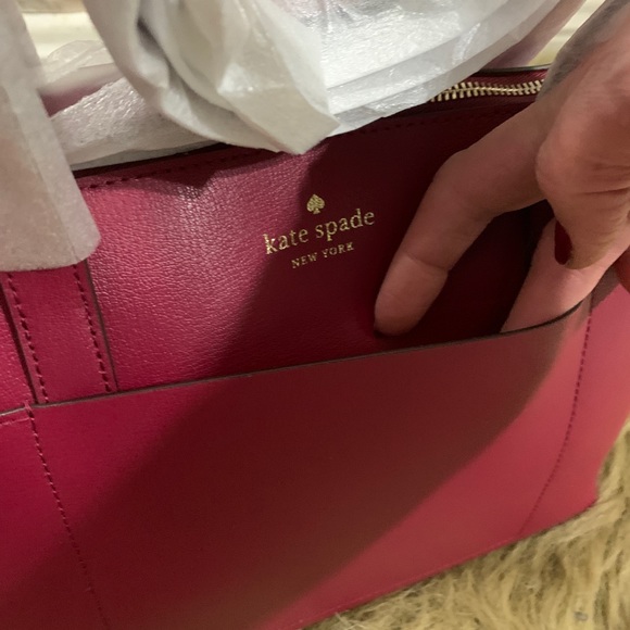 Authentic Kate Spade leather satchel/zip Crosby🌹 - Picture 6 of 12
